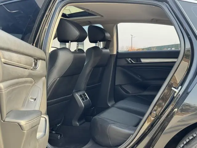 Honda Accord 260TURBO Deluxe Edition Country VI