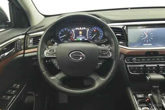GAC Trumpchi GS8 320T two-wheel drive luxury Zhilian Edition 7 seats