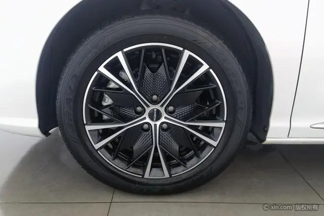 Roewe Roewe iMAX8 400TGI Premium Edition