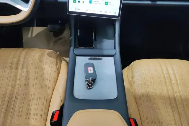 Geely Galaxy Galaxy L7 1.5T DHT 115km MAX