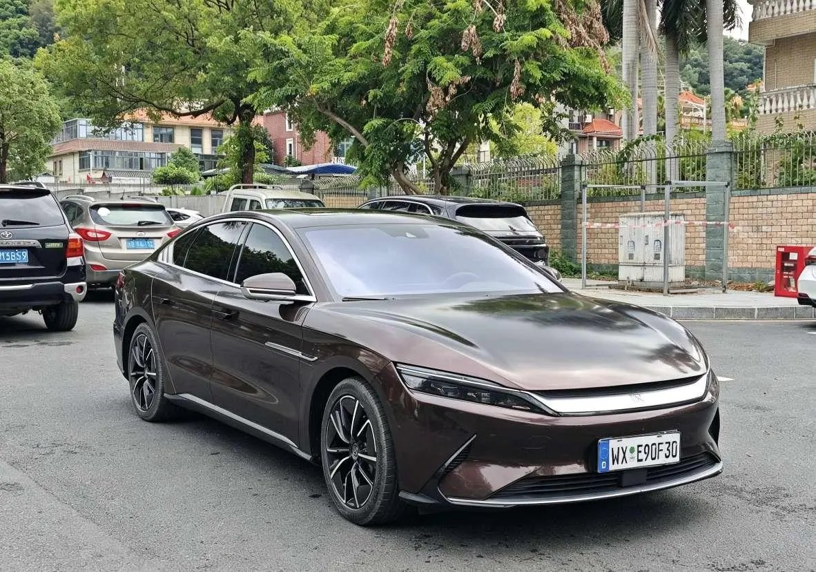 BYD Han EV Four-wheel drive high-performance version flagship