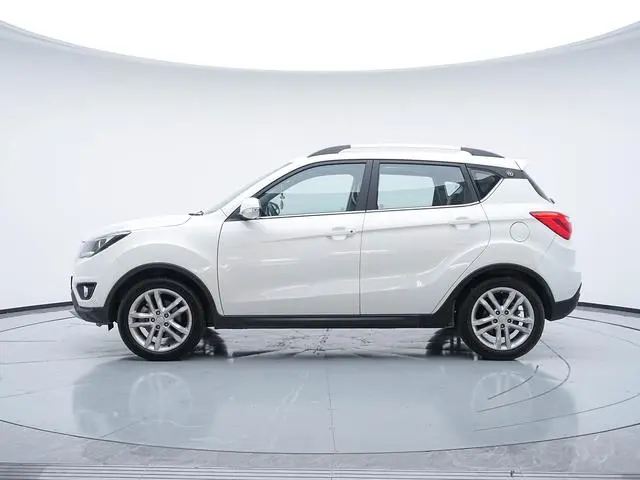Changan Changan CS35 1.6L automatic luxury type