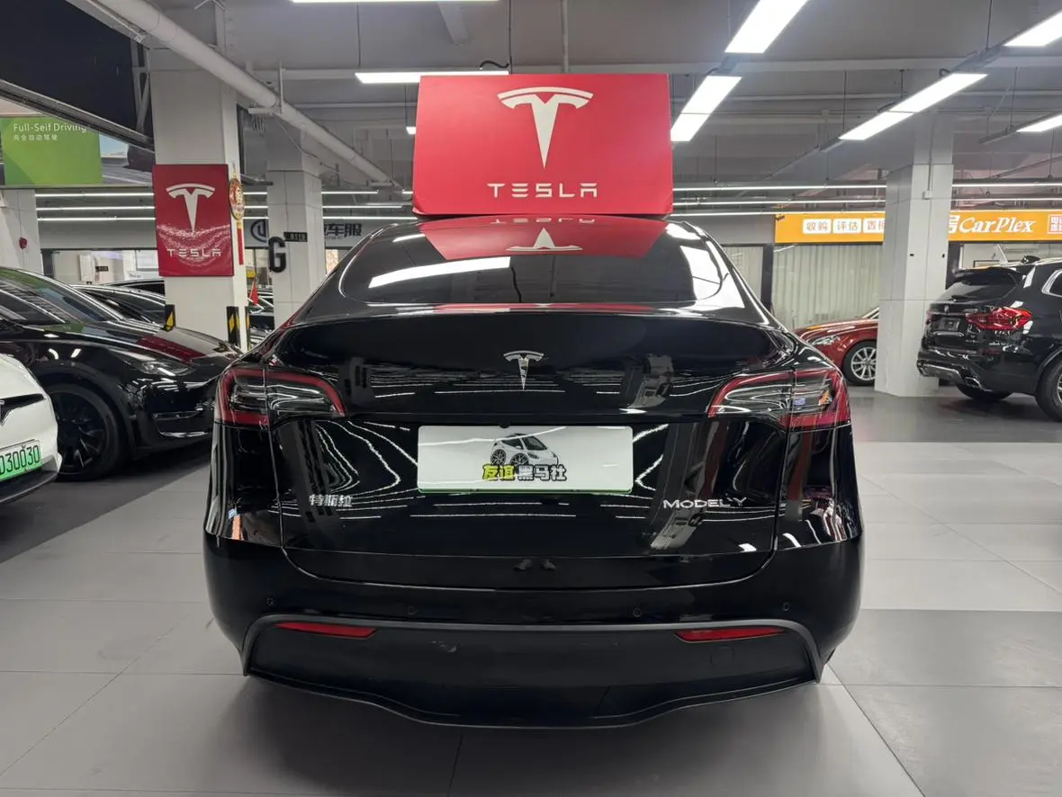 Tesla Model Y Standard battery life, rear-wheel drive version