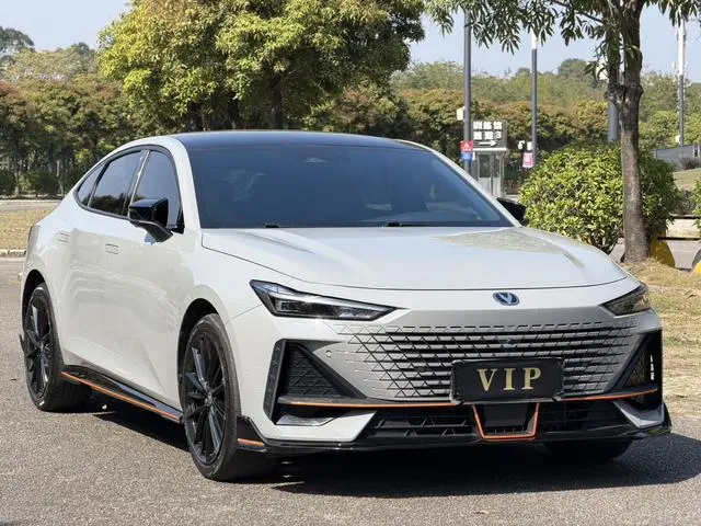 Changan Changan UNI-V 1.5T Sports version