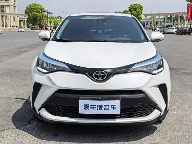 TOYOTA Toyota C-HR 2.0L Comfort Version