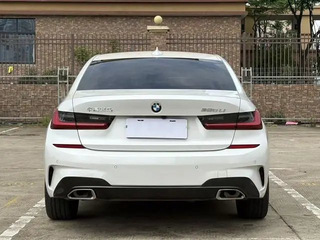 BMW BMW 3 Series 325Li M sports suit
