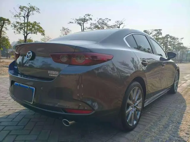 Mazda Mazda 3 Angkesaila 2.0L automatic quality elegant version