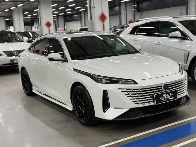 Changan Yida 1.5T GDI automatic flagship type