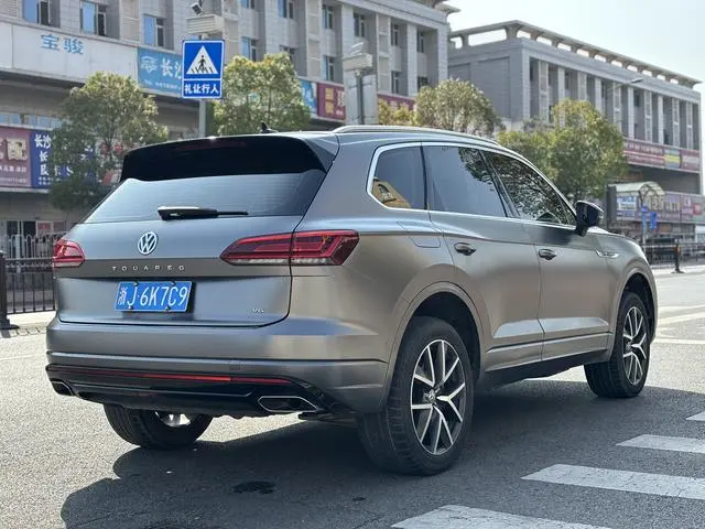 Volkswagen Touareg 3.0 TSI Sharp Front Version Country VI
