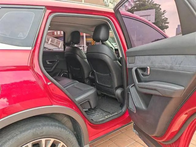 BYD Song Pro DM DM 1.5T four-wheel drive performance version flagship model