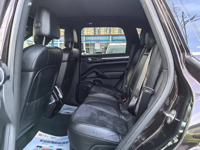 Porsche Cayenne Cayenne Platinum Edition 3.0T