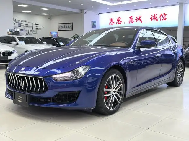 Maserati Ghibli 3.0T 350Hp Standard Edition