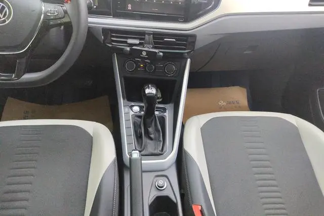 Volkswagen Polo Plus 1.5L automatic colorful technology version