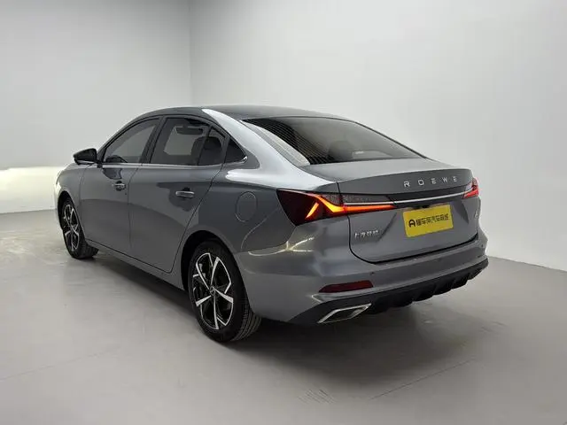 Roewe Roewe i5 1.5L CVT Premium Edition