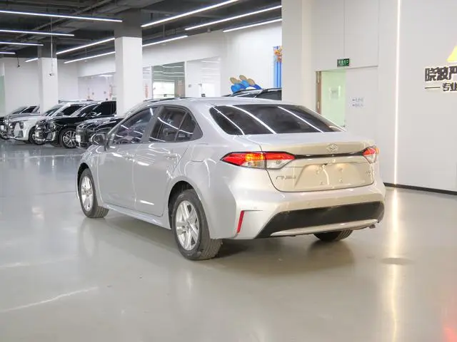 TOYOTA Lei Ling 185T CVT Deluxe Edition