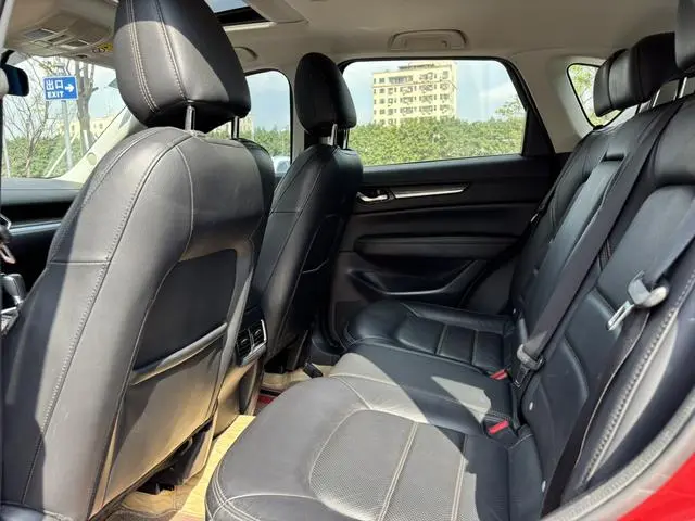 Mazda Mazda CX-5 2.5L automatic two-wheel drive Zhizun type