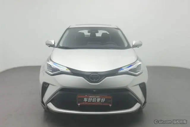 TOYOTA Toyota C-HR 2.0L Deluxe Edition