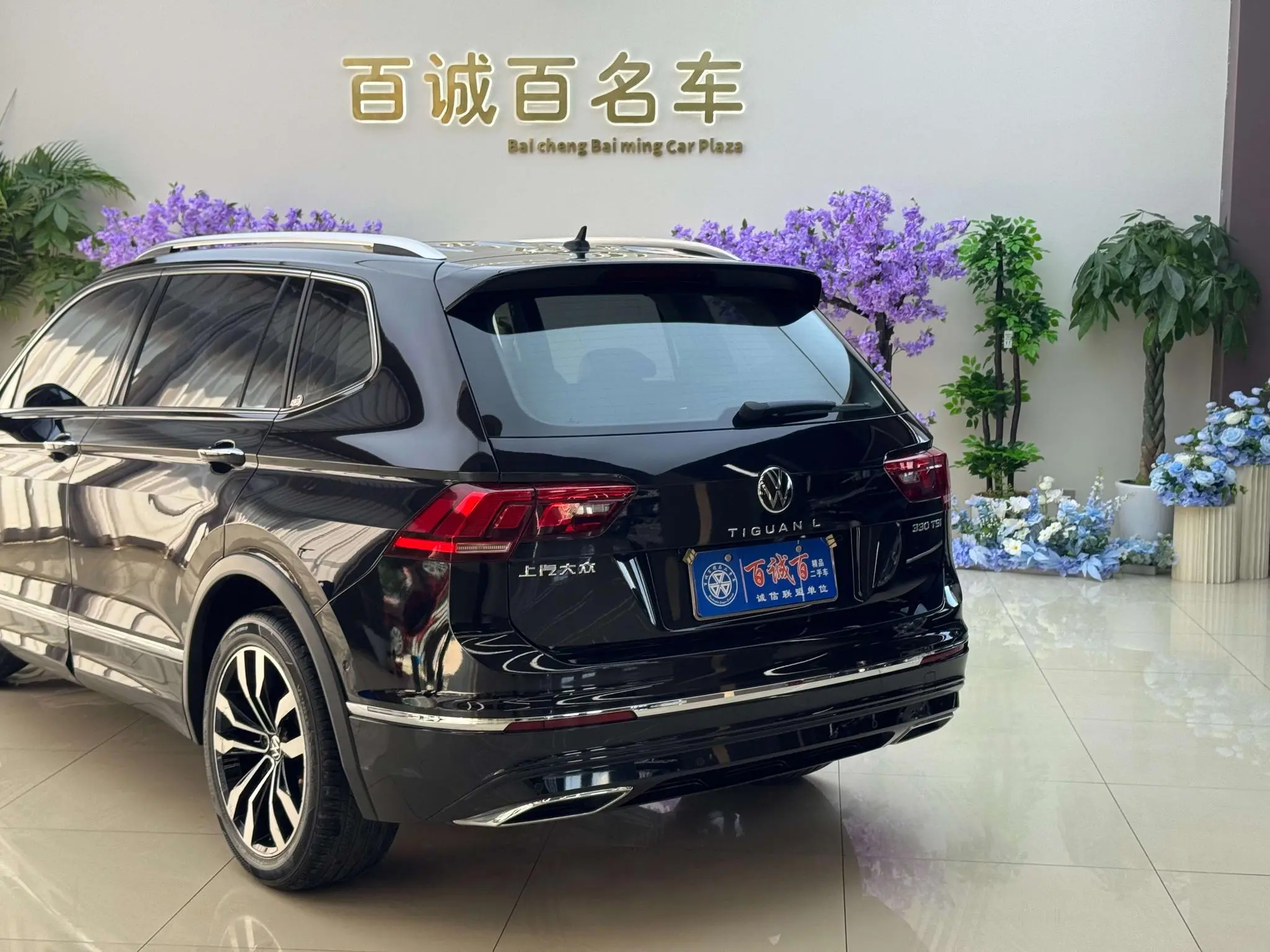 Volkswagen Tiguan L 330TSI automatic two-wheel drive R-Line Premium edition