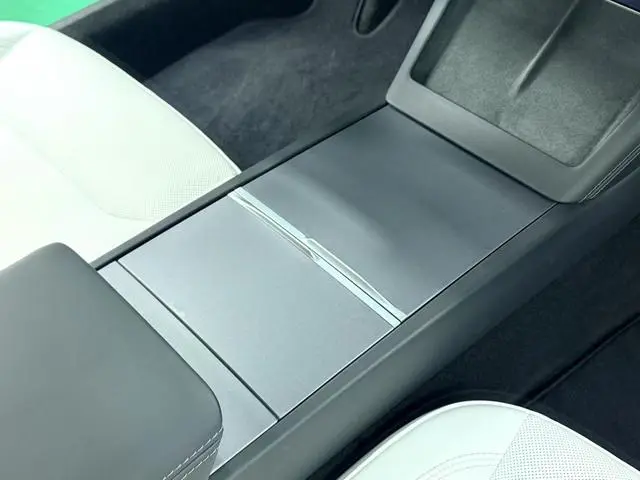 Tesla Model 3 Rear-wheel drive version