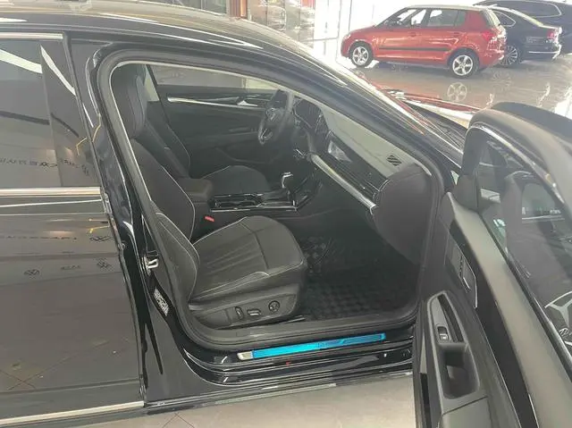 Volkswagen Passat Outstanding 380TSI Starry Sky Dragon Edition