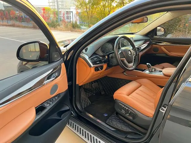 BMW BMW X6 xDrive28i