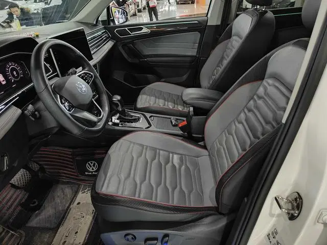 Volkswagen Tiguan L PHEV 430PHEV plug-in hybrid Ultimate Edition
