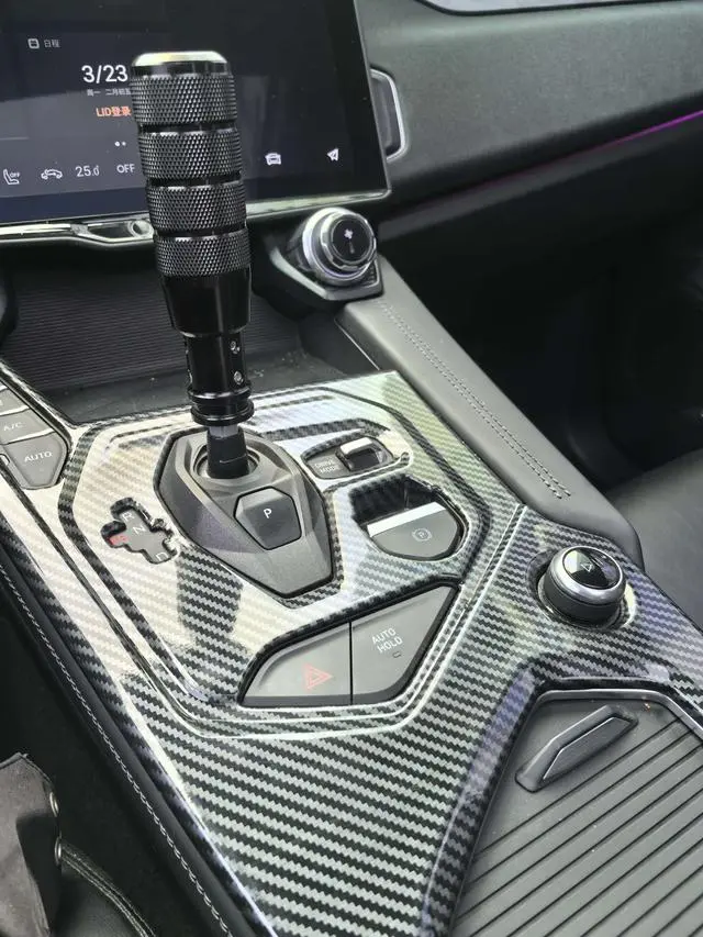 LYNK & CO Lynk 01 2.0TD two-wheel drive Pro