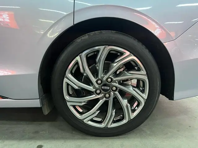 Lincoln Lincoln Z i Enjoy Zunya Edition