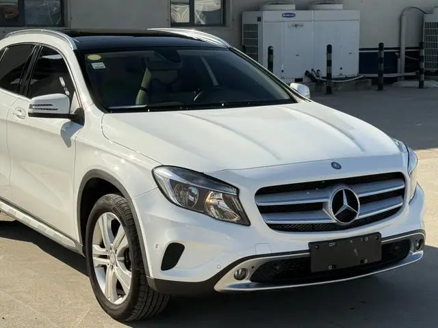 Mercedes-Benz Mercedes-Benz GLA GLA 200 dynamic type