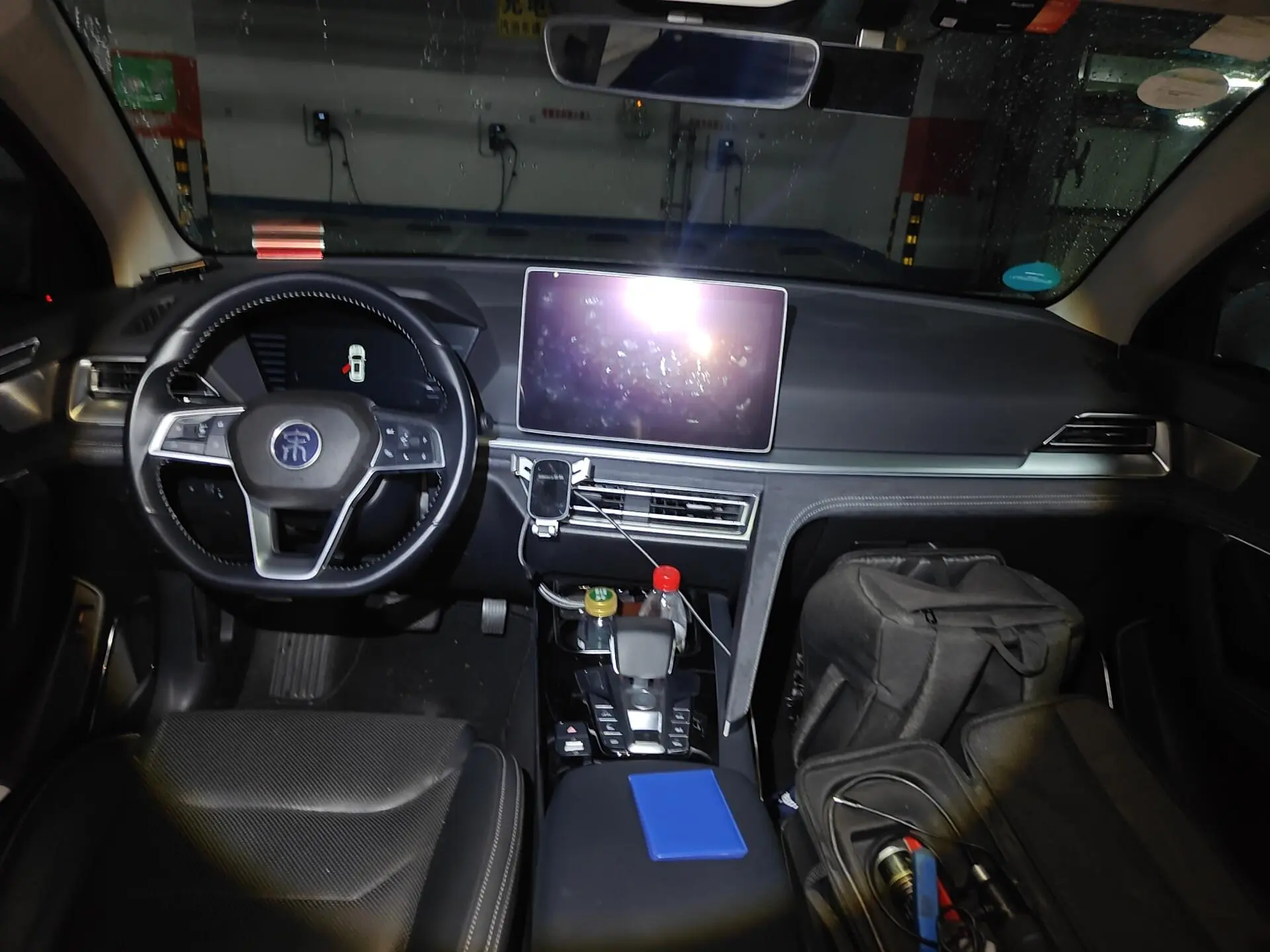 BYD Song Pro DM DM 1.5T four-wheel drive performance version flagship model