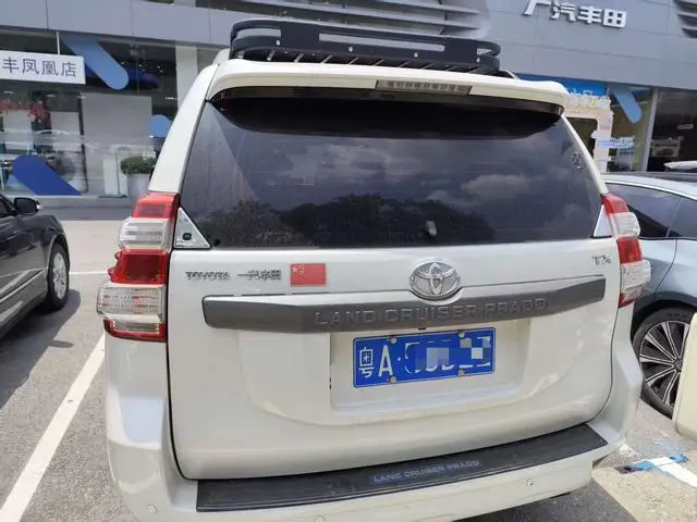 TOYOTA Prado 2.7L Automatic Deluxe Edition