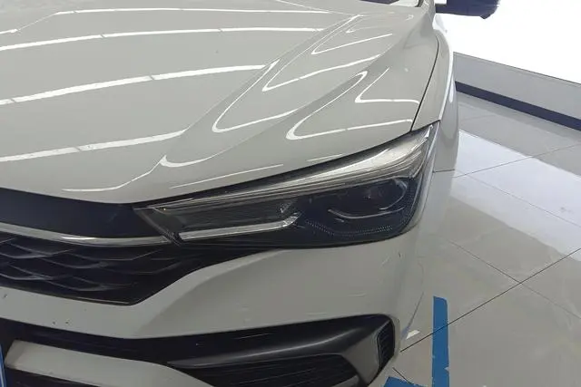 Roewe Roewe i5 1.5L CVT Diamond Edition
