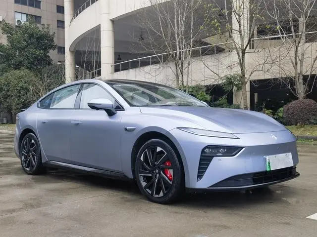 Dongfeng eπ eπ007 Pure electric 540 four-wheel drive Max version