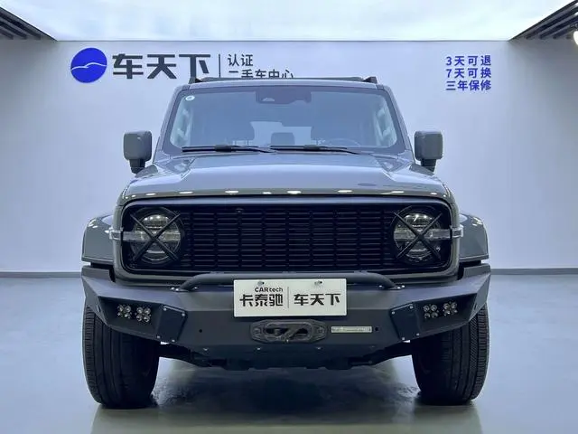 Tank Tank 300 City version 2.0T is very stylish