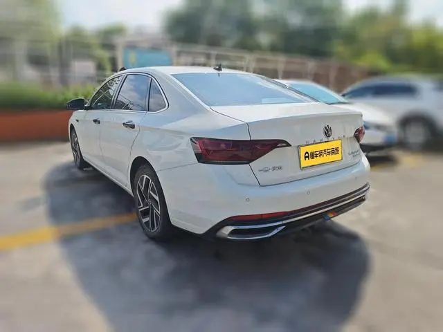 Volkswagen Sagitar 300TSI DSG Beyond Edition