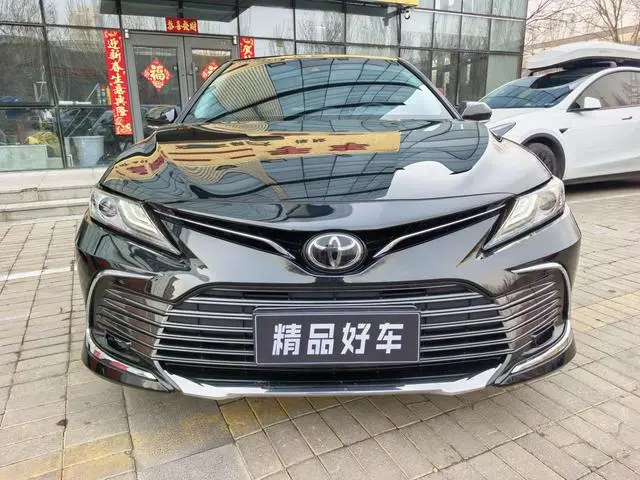 TOYOTA Camry 2.5G Deluxe Edition