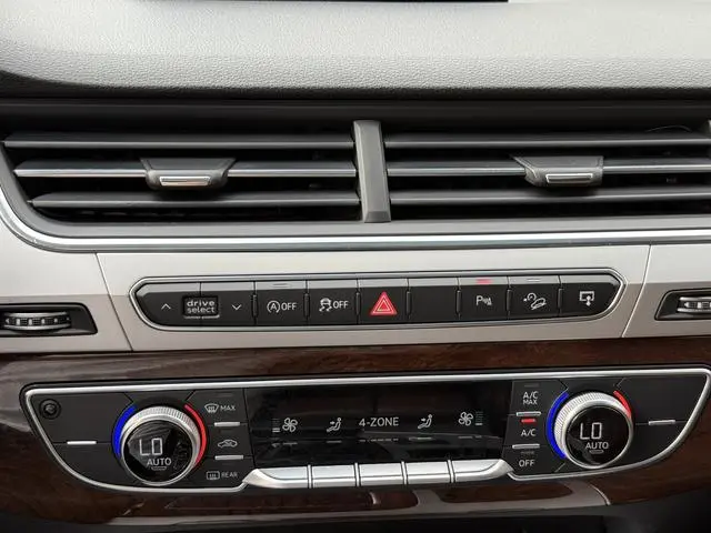 Audi Audi Q7 45 TFSI S line sporty
