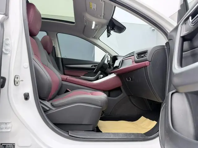Dongfeng Fengshen Dongfeng Fengshen AX7 PRO 1.6T Automatic Official Version