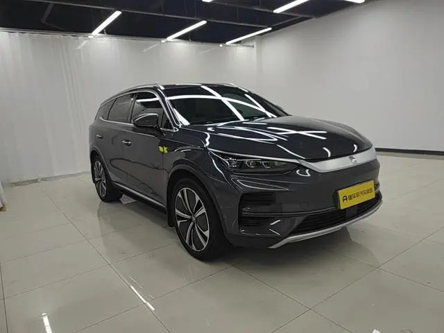 BYD Tang Yi 635KM four-wheel drive flagship type