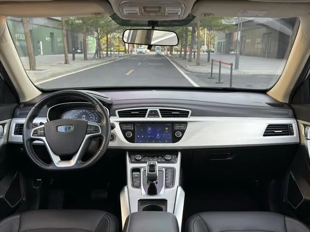 Geely Boyue 1.8TD DCT two-wheel drive intelligent 4G connected version