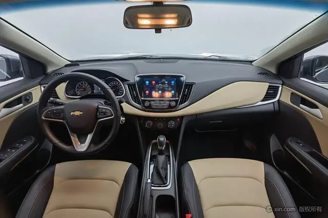 Chevrolet Cruze 320 Automatic Enjoy Edition