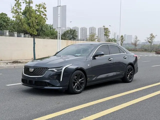 Cadillac Cadillac CT4 28T luxury