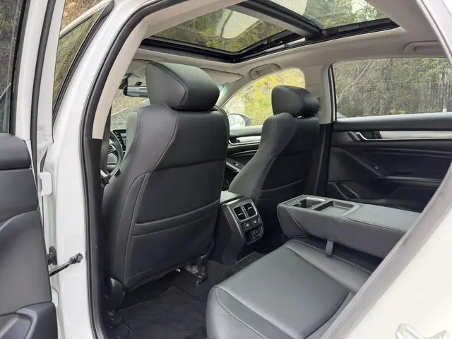 Honda Accord 260TURBO Premium Edition Country V
