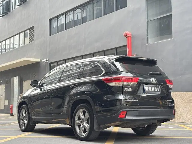 TOYOTA Highlander 2.0T four-wheel drive deluxe edition 7-seater Country VI