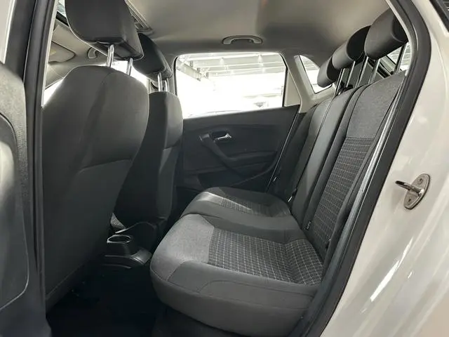 Volkswagen Polo 1.6L automatic comfort type