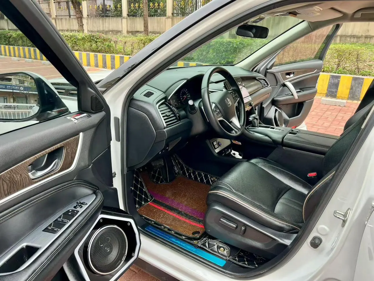 Honda Crown Road 240 TURBO CVT Smart Edition