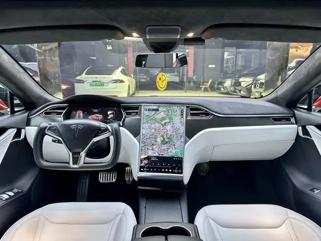 Tesla Model S P90D