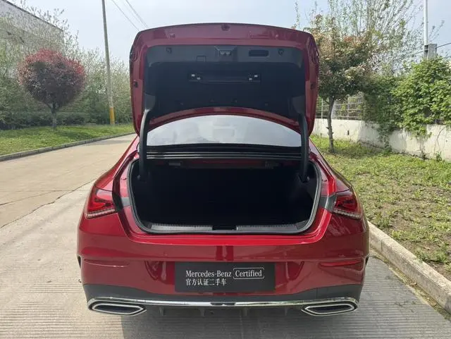 Mercedes-Benz Mercedes-Benz CLA CLA 200 four-door coupe