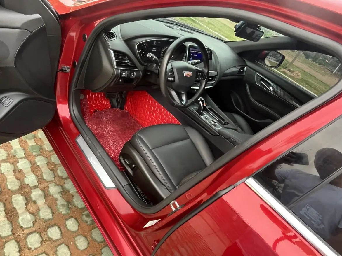 Cadillac Cadillac CT5 28T fashion type
