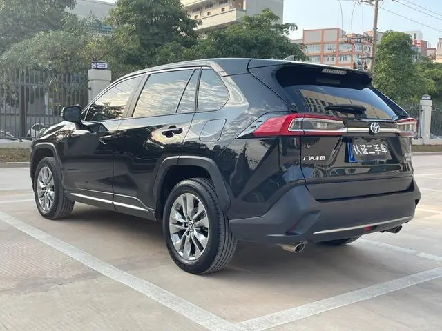 TOYOTA Wilanda Dual engine 2.5L two-wheel drive deluxe edition